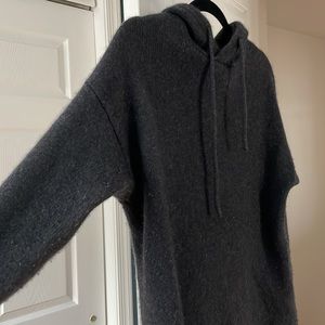 Aritzia Babaton Luxe Cashmere Hoodie
